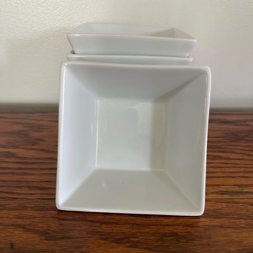 Set of 6 White Square Bowls - Picture 2 of 8